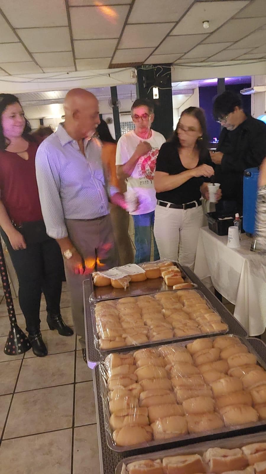Comunidade reunida para apoiar o Instituto no evento beneficente