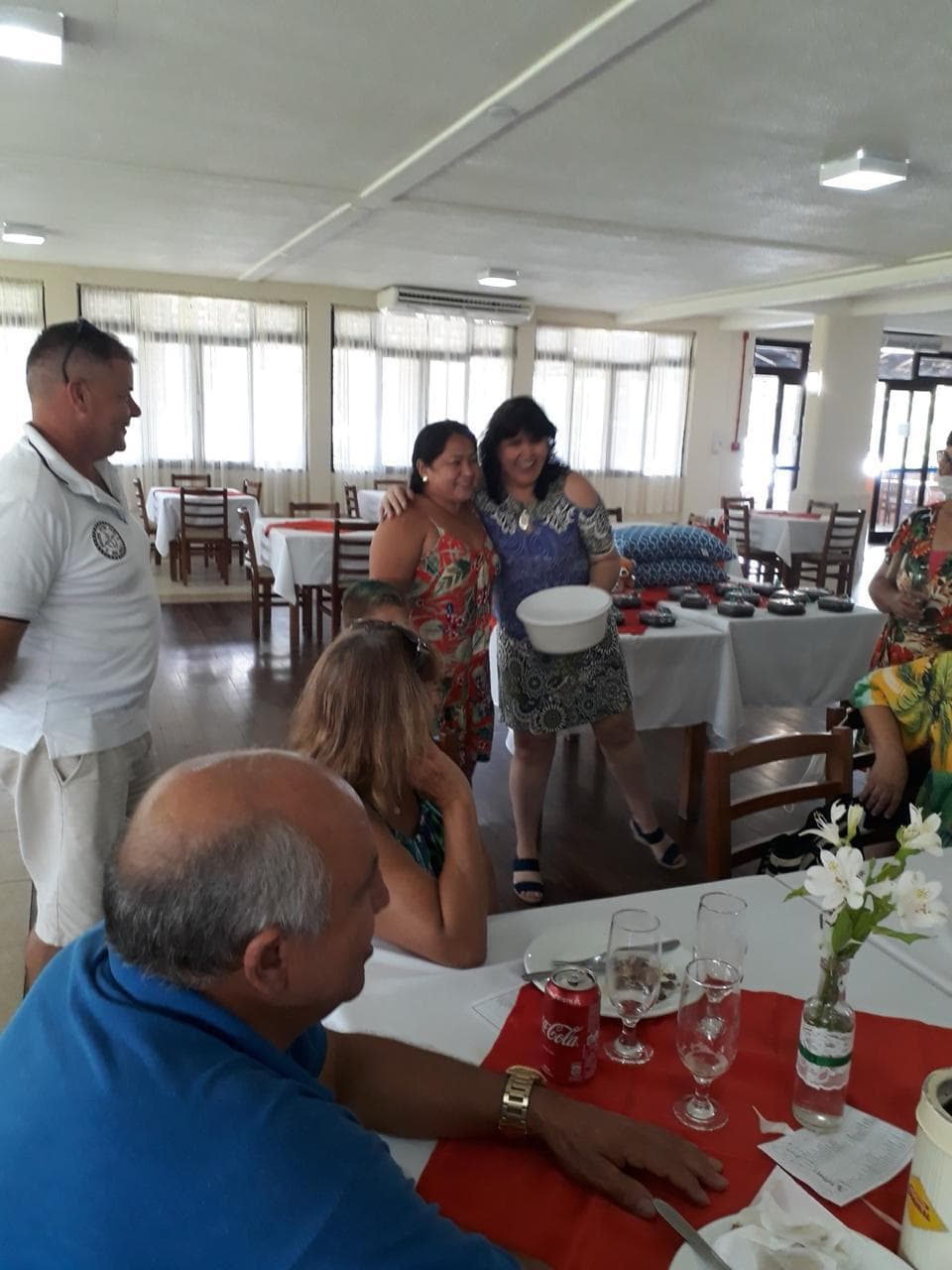 Equipe do Instituto durante a campanha de arrecadação na TV da Cidade